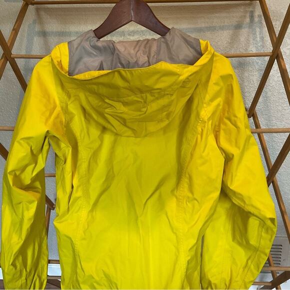 The North Face Hyvent Raincoat Size XS - Picture 6 of 13